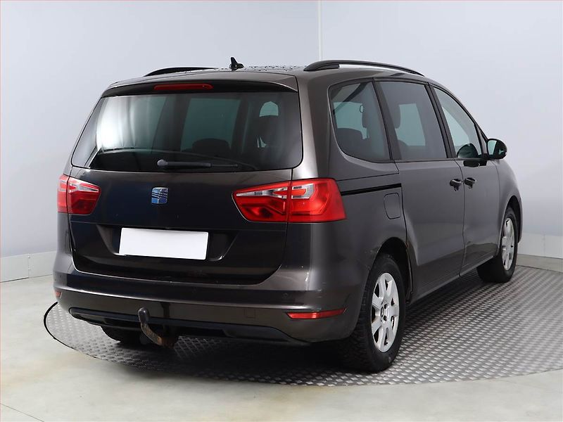 Seat Alhambra (2014) 2.0 TDI, Automat, Kůže, Navi - fotka 5 z 16