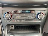 Ford Focus 1,5 TDCi NAVI VÝHŘEV - náhled 33