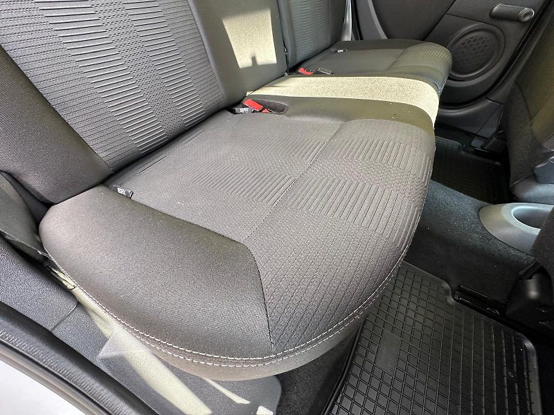 Renault Clio (2011) KOMBI 1.2 16V/76kW * 1.Maj.    - fotka 22 z 33