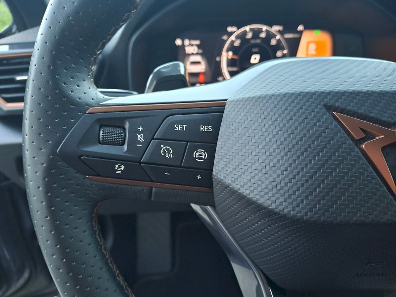 Cupra Formentor (2024) DSG 1,5TSi 110kW - fotka 17 z 35