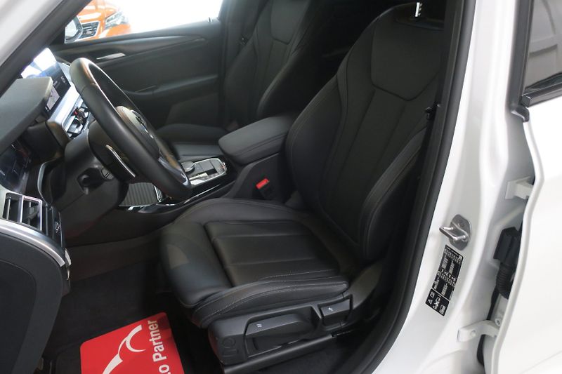 BMW X3 (2022) M Sport xDrive 20d, Nez. top. - fotka 11 z 48