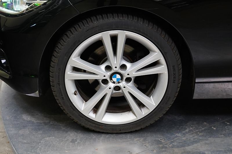 BMW Řada 1 - fotka 10 z 25