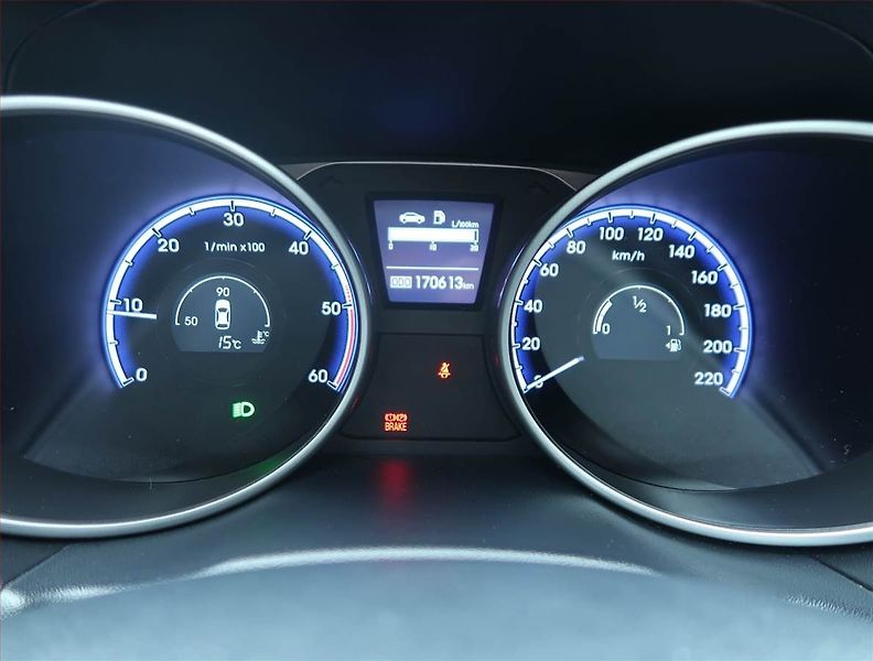 Hyundai ix35 (2011) 1.7 CRDi, Tempomat - fotka 11 z 16