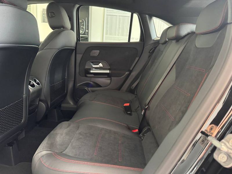 Mercedes-Benz GLA (2026) 200 d 4M - fotka 3 z 6