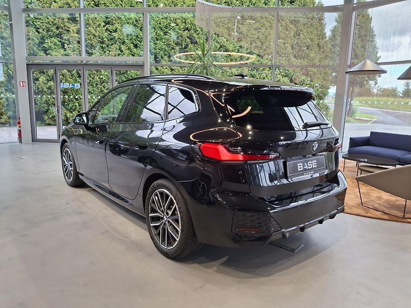 BMW Řada 2 218D Active Tourer M-Sport - fotka 4 z 25