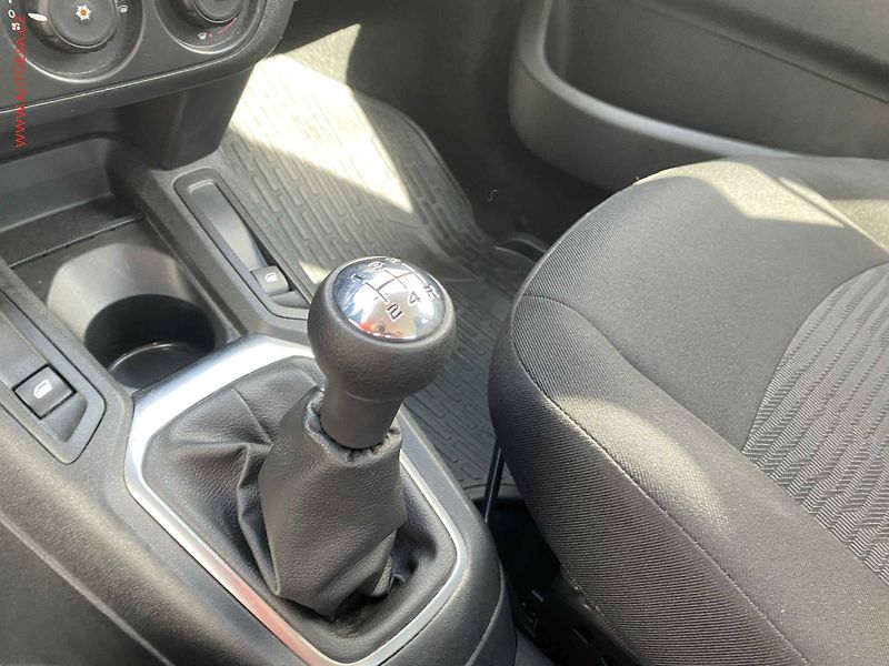 Peugeot 301 (2017) 1.6i, 1.maj,ČR, AC, tempo - fotka 14 z 16