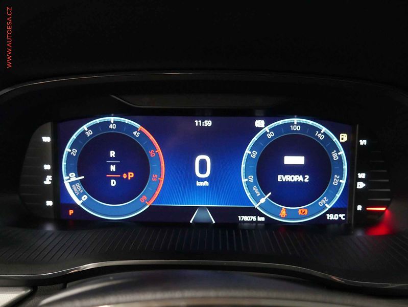 Škoda Octavia (2020) 2.0 TDI, DSG, navi, LED - fotka 12 z 21