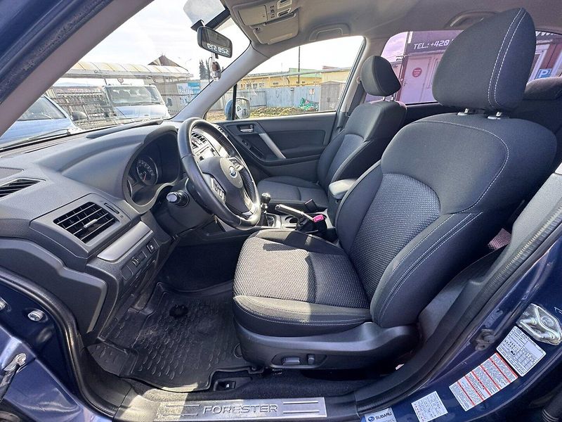 Subaru Forester (2013) 4X4 2,0D 108 KW TAŽNÉ 2.MAJ - fotka 18 z 50