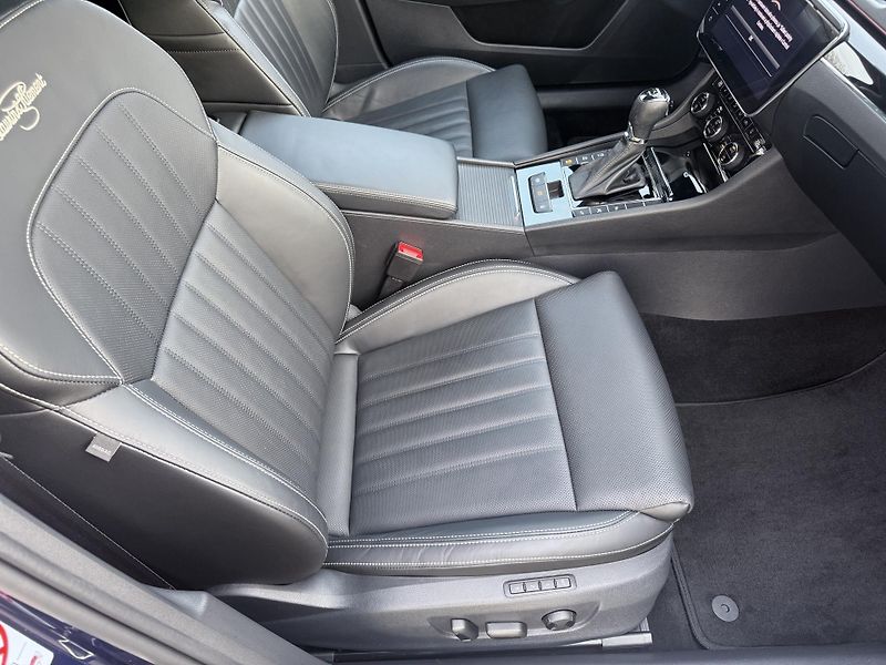 Škoda Superb (2023) 2,0tdi 147kw L&K 4x4 DSG - fotka 37 z 80