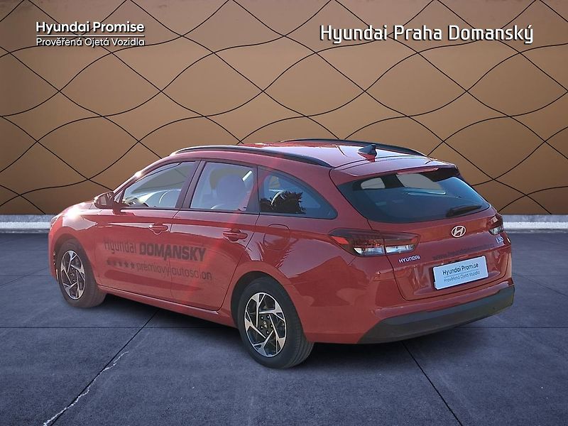 Hyundai i30 kombi 1.5T-GDi Mhev DCT Family - fotka 4 z 8