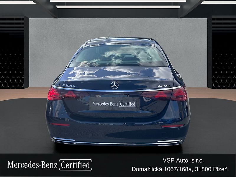 Mercedes-Benz Třídy E 220d 4MATIC AVANTGARDE - fotka 4 z 19