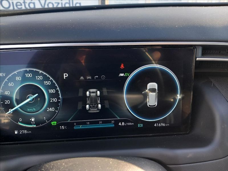 Hyundai Tucson 1,6 T-GDI PHEV 4WD ST. PREMIUM - fotka 10 z 25