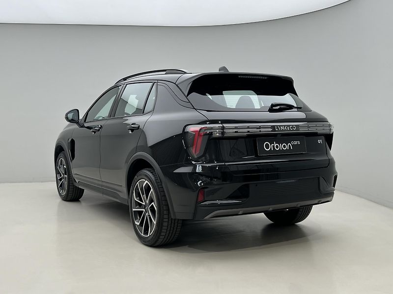Lynk & Co 01 CORE PHEV AUT CZ 1.maj - fotka 10 z 48