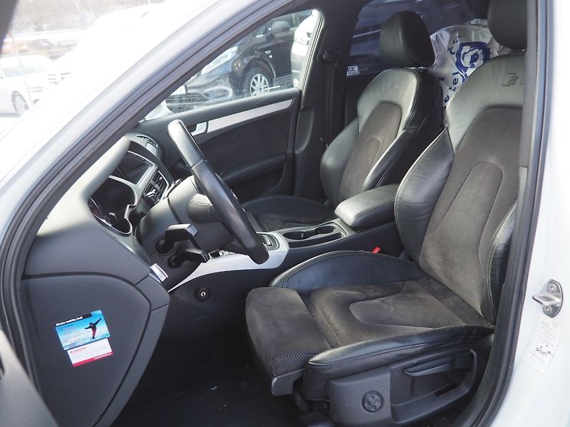 Audi A4 (2013) 2.0 TDI, 4x4, AT, S-Line - fotka 10 z 39