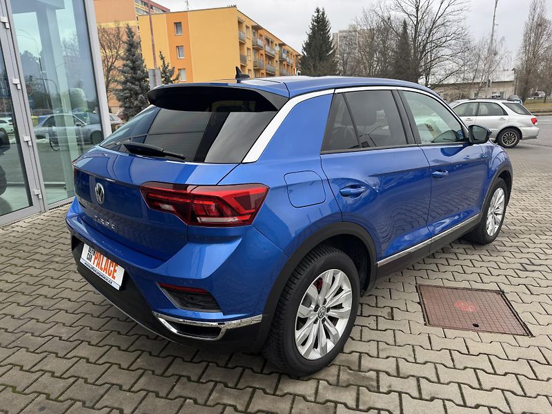 Volkswagen T-Roc (2020) 1.5 TSI DSG - fotka 4 z 22