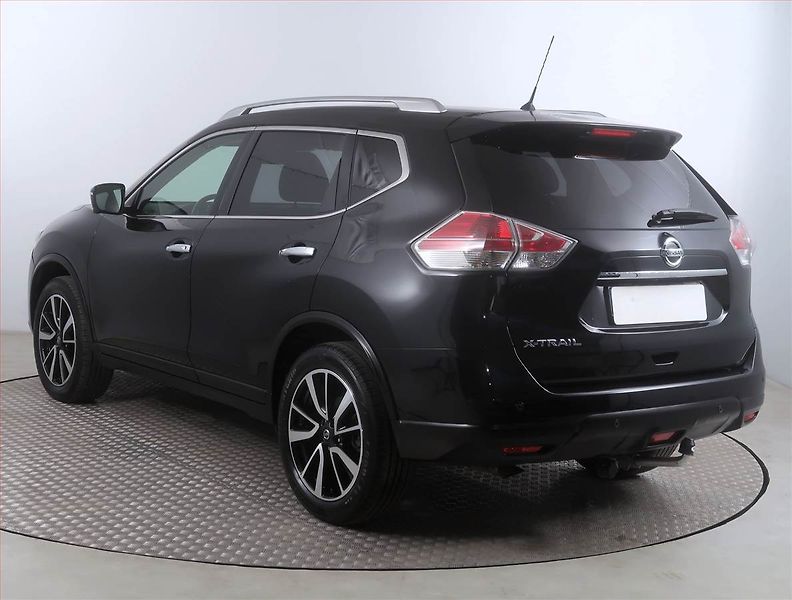 Nissan X-Trail (2017) 1.6 dCi, 4X4, Serv.kniha - fotka 4 z 17