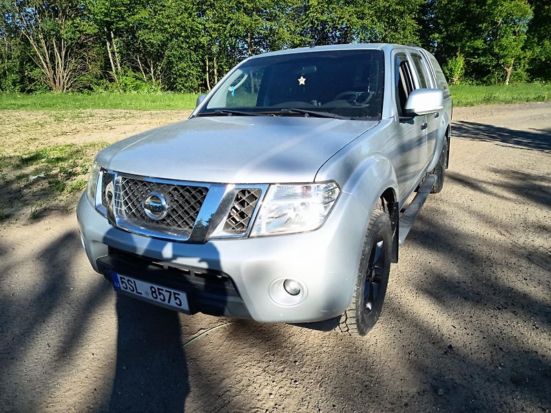 Nissan Navara (2010) - fotka 8 z 33