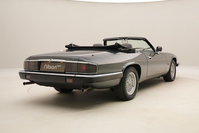 Jaguar XJS CONVERTIBLE 4.0 R6 AUT 1.maj - fotka 11 z 42