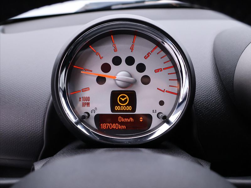 Mini One 1,6 D Countryman Tempo Klima - fotka 14 z 22