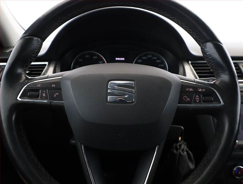 Seat Toledo (2015) 1.2 TSI, Serv.kniha, Navi - fotka 8 z 18