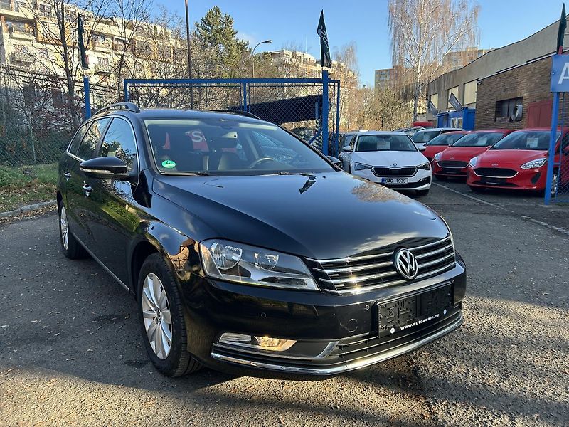 Volkswagen Passat (2011) 1,4TSi Variant Comfortline - fotka 2 z 57