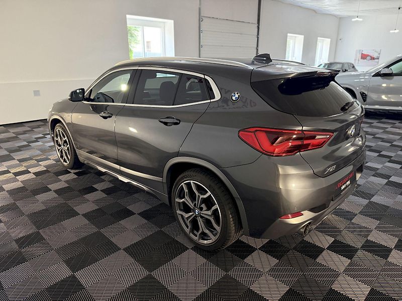 BMW X2 xDrive20i M-Sport LED 1.Maj - fotka 8 z 36