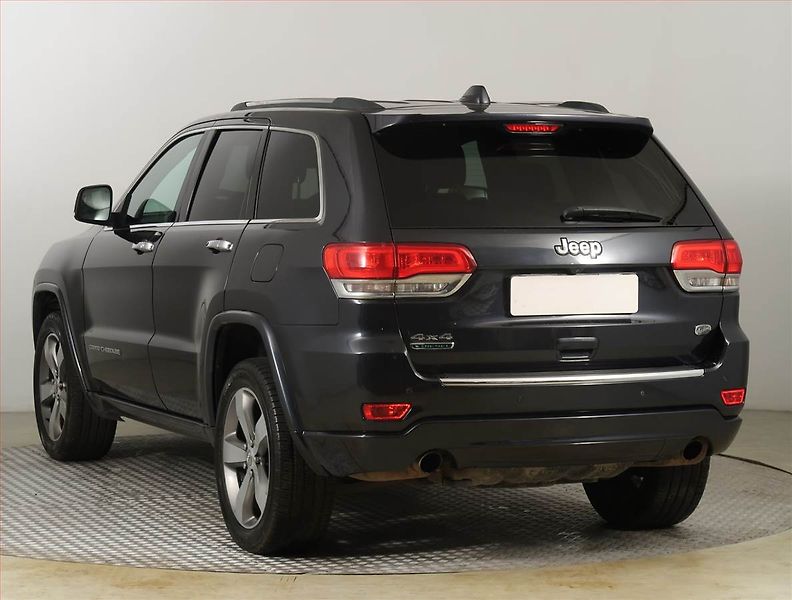 Jeep Grand Cherokee (2015) Overland 3.0 CRD, 4X4 - fotka 4 z 29