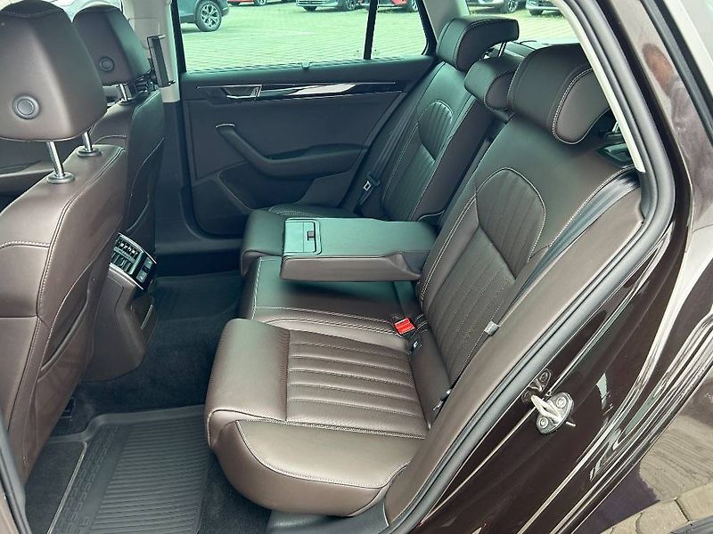 Škoda Superb L&K 4x4 7DSG 2,0TDI - fotka 9 z 29