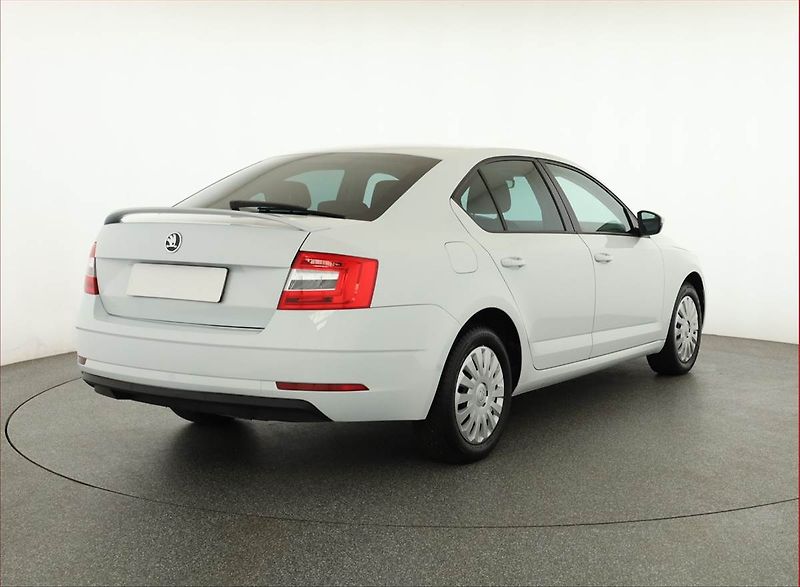 Škoda Octavia (2019) Ambition 1.0 TSI, Tempomat - fotka 5 z 15