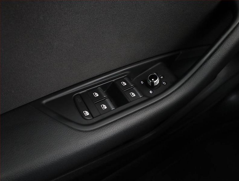 Audi A4 (2021) 35 TDI, Automat, Navi - fotka 15 z 16