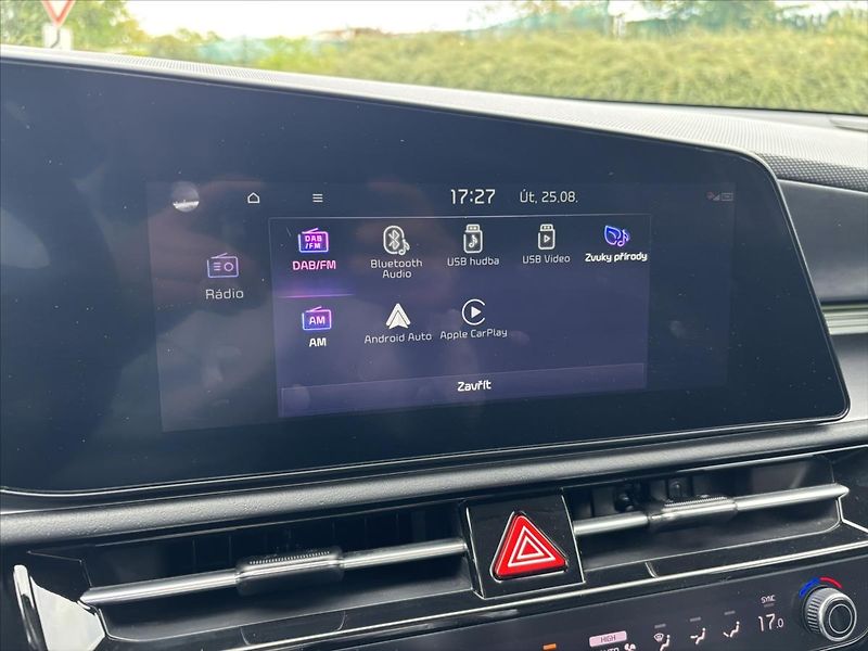 Kia e-Niro 0,0 Style ZÁRUKA 1.ČR SoH 99% - fotka 22 z 42