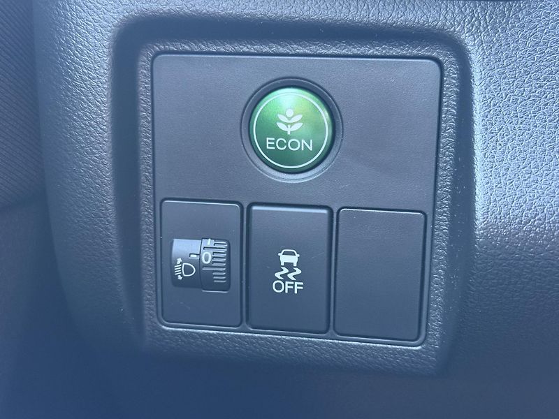 Honda HR-V 1.5 i-VTEC Comfort - fotka 19 z 21