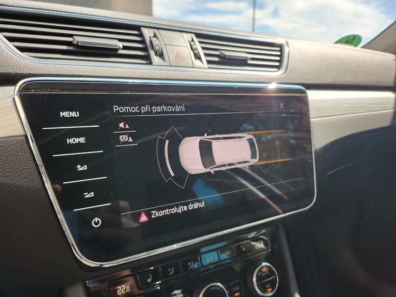 Škoda Superb Ambition 2.0 TDI 110 kW DSG Co - fotka 14 z 25