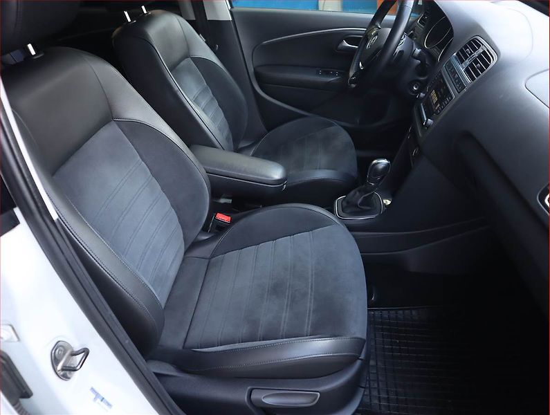 Volkswagen Polo (2015) 1.2 TSI, Automat, Serv.kniha - fotka 9 z 22