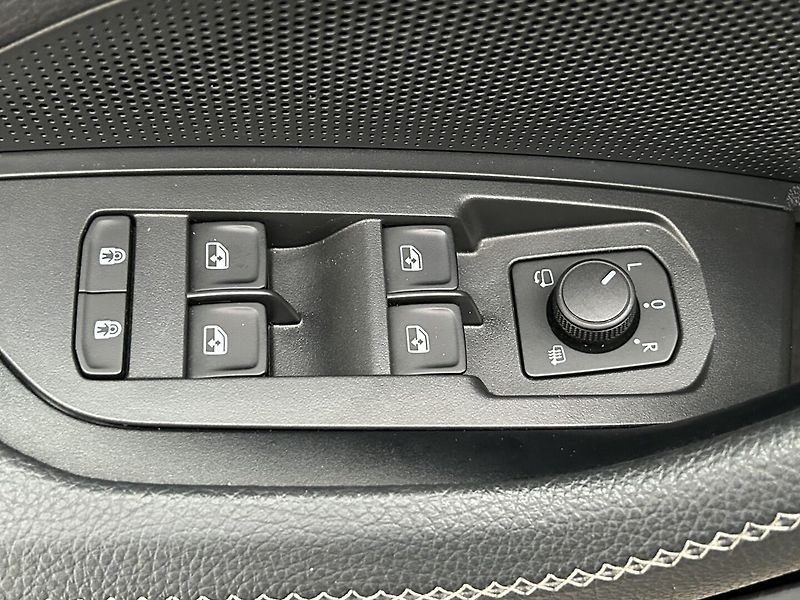 Škoda Kodiaq 2.0 TDI 4x4 Exclusive Selectio - fotka 18 z 28