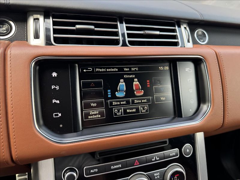 Land Rover Range Rover 4,4 SDV8 Autobiography LWB - fotka 22 z 38