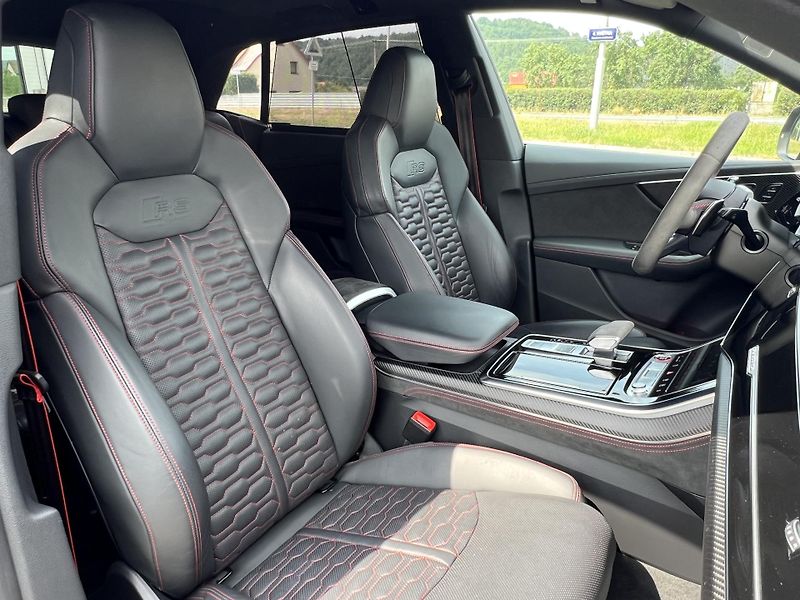 Audi RS Q8 (2021) Audi RS Q8 Full výbava, TOP st - fotka 24 z 39
