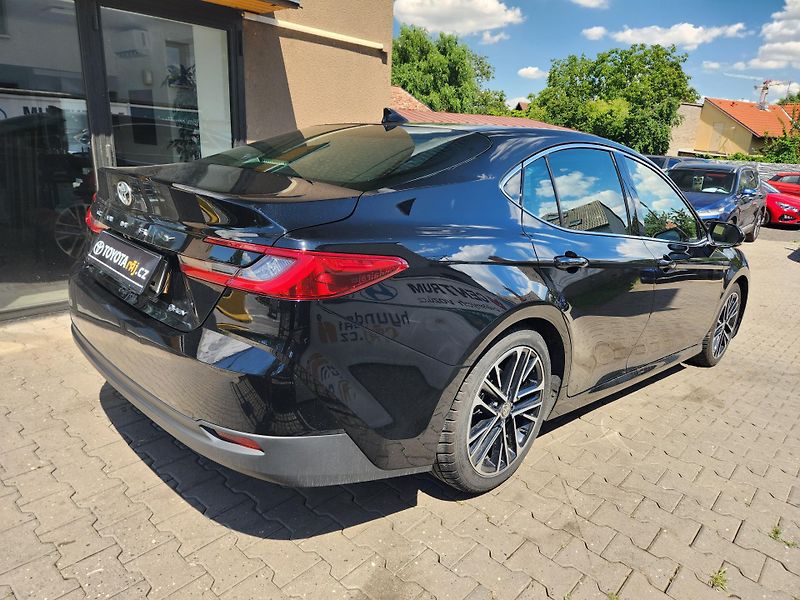 Toyota Camry (2025) 2.5-1.MAJ.-HYBRID-MAX VÝBAVA - fotka 7 z 15