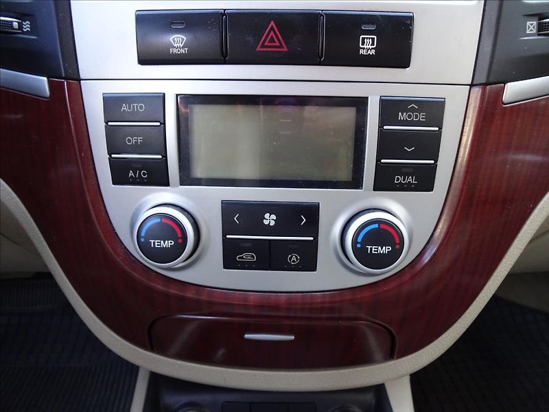 Hyundai Santa Fe 2.2 CRDI 114kW 4x4 AUTOMAT - fotka 35 z 55