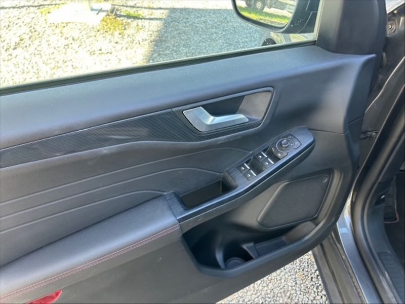 Ford Kuga 1,5 EB 110 ST-Line - fotka 11 z 11