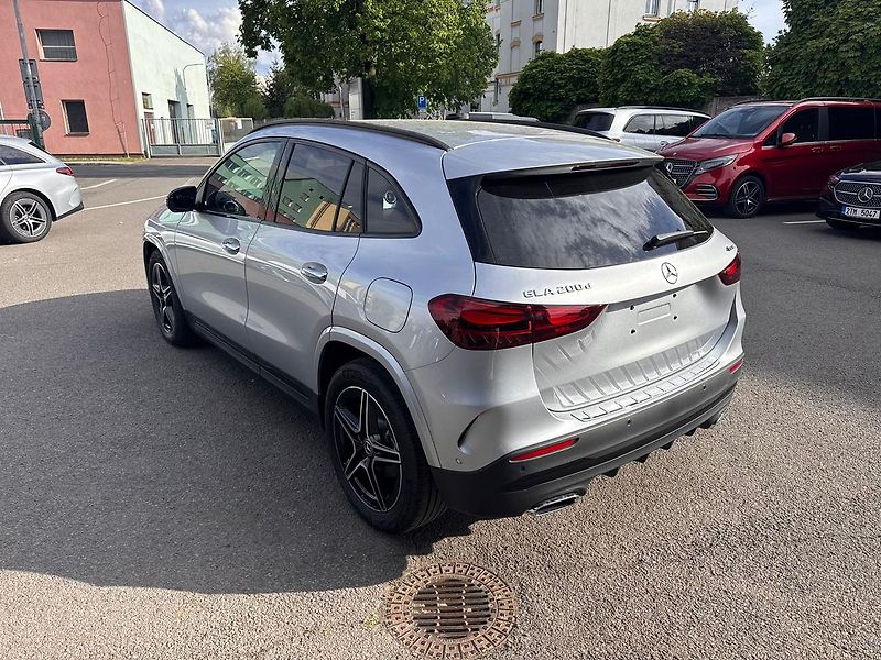 Mercedes-Benz GLA (2026) 200 d 4MATIC - fotka 5 z 21