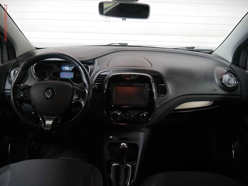 Renault Captur (2015) 1.2 TCe, AT, navi - fotka 8 z 20