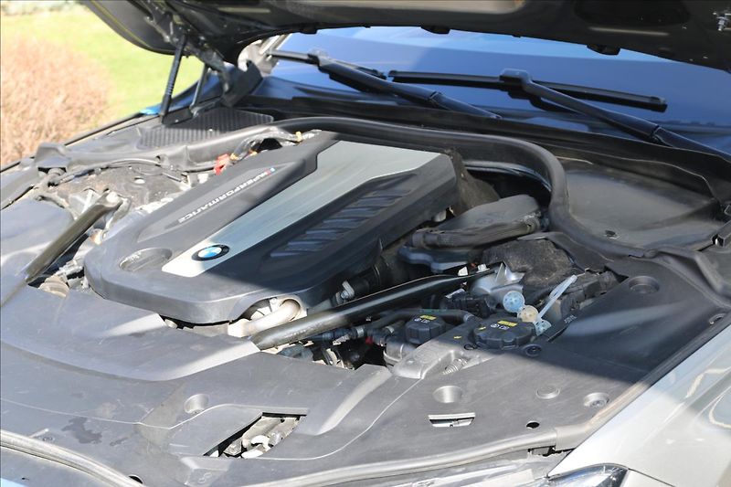 BMW Řada 7 3,0 750LD XDRIVE, ČR, DPH - fotka 71 z 74