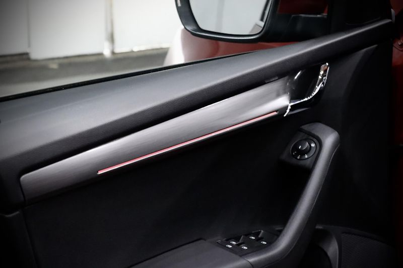 Škoda Octavia 3 FL Combi 1.4 TSI 110 kW DSG - fotka 31 z 32