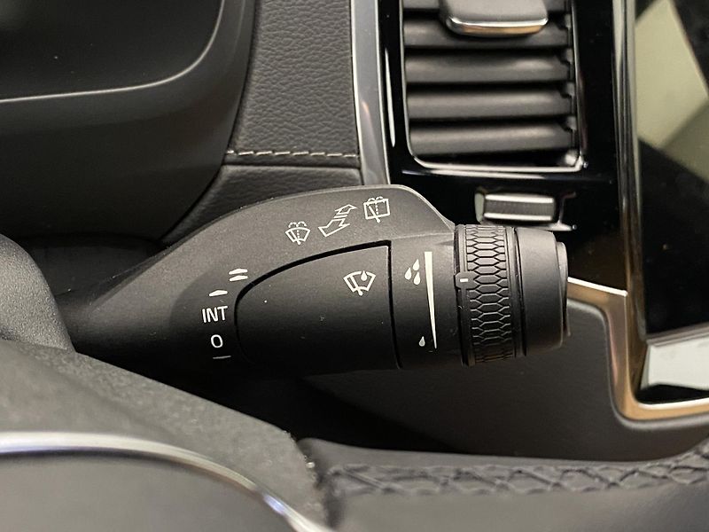 Volvo XC90 B5 AWD BRIGHT PLUS AUT CZ 7m - fotka 22 z 64