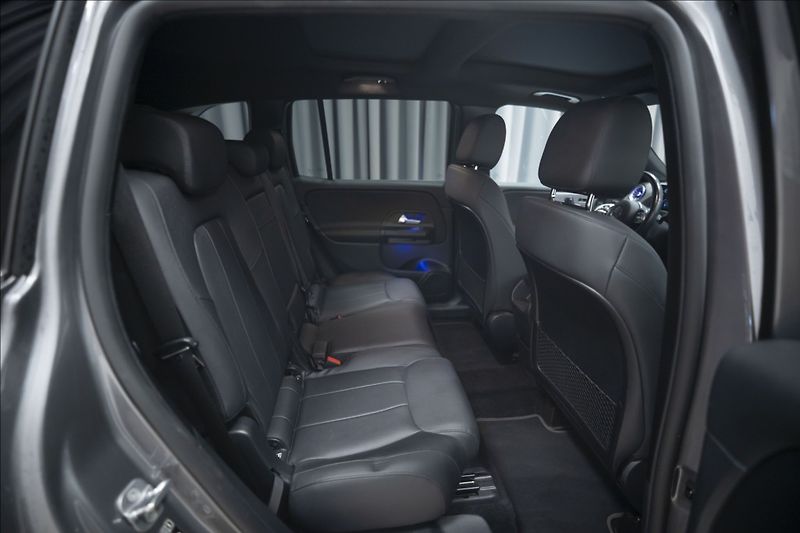 Mercedes-Benz GLB 2,0 200d 4MATIC NAVI KAMERA ČR - fotka 11 z 47