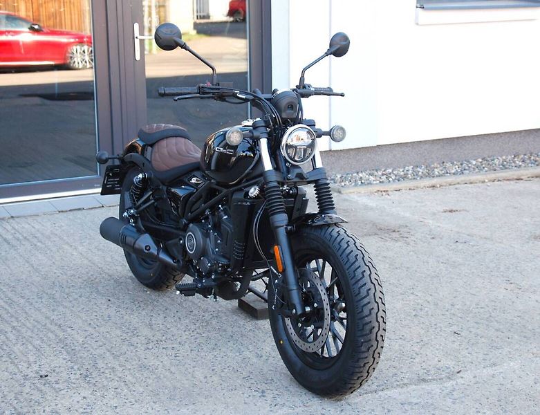 CFMOTO (2026) 250 CL-C BLACK - fotka 9 z 25