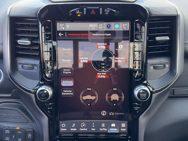 RAM 1500 (2024) Laramie 5.7 V8 HEMI LIFT - fotka 31 z 49