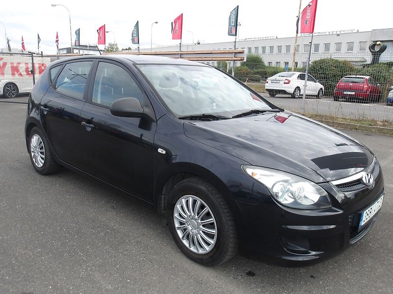 Hyundai i30 1,4i ČR NAJ.100000km !!! - fotka 6 z 35