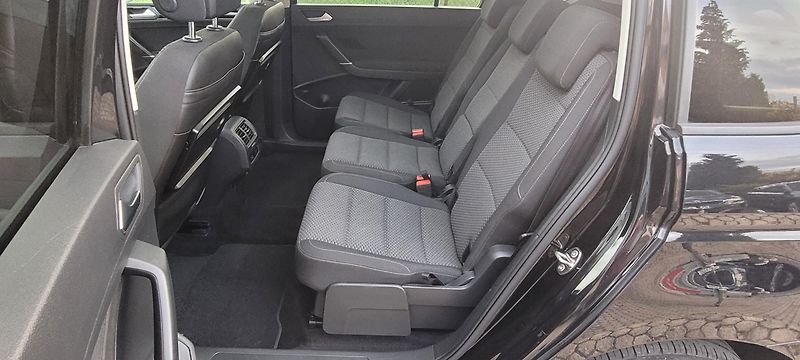Volkswagen Touran (2016) 1,4TSi 110kW benzín DSG FuLLeD - fotka 13 z 44